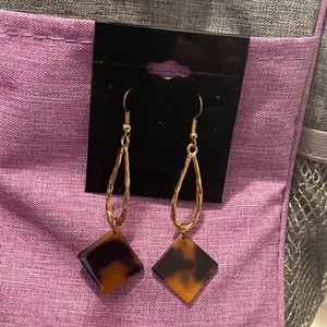 Animal print earrings and bracelet